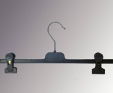 Плечики черн с перекл для юбок и брюк - Интернет - магазин одежды и обуви "Трейд Линк Урал", Тюмень